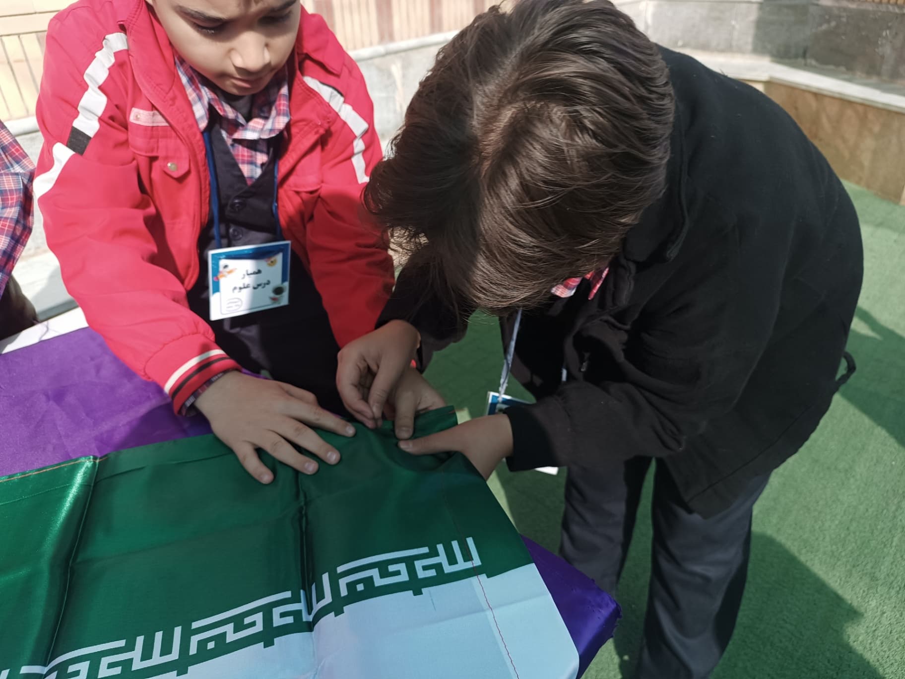 مشارکت فعال دانش آموزان در برپایی انتخابات شورای دانش آموزی