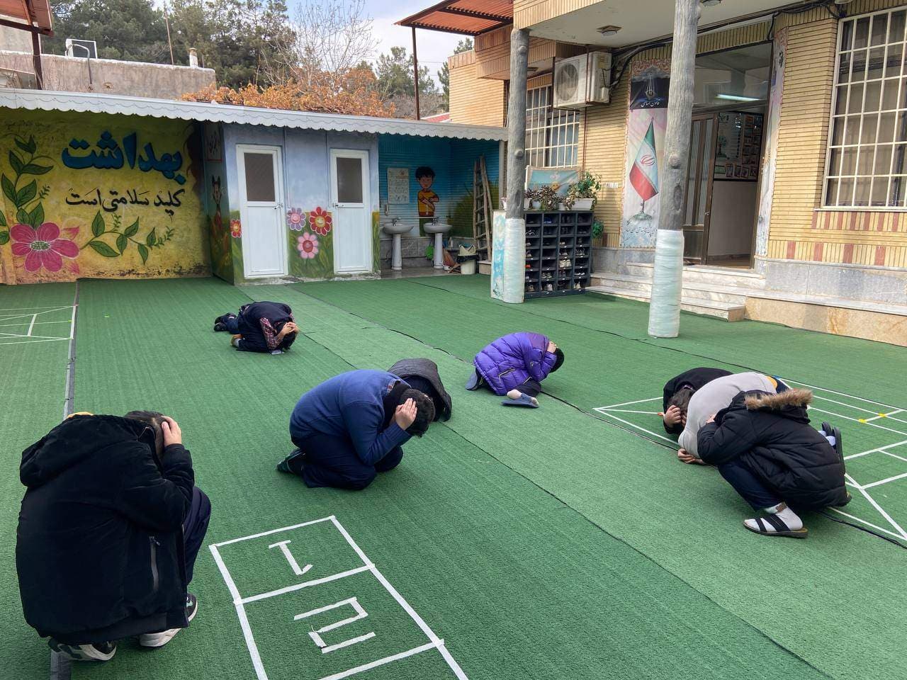 ۱۵ آذر مانور زلزله