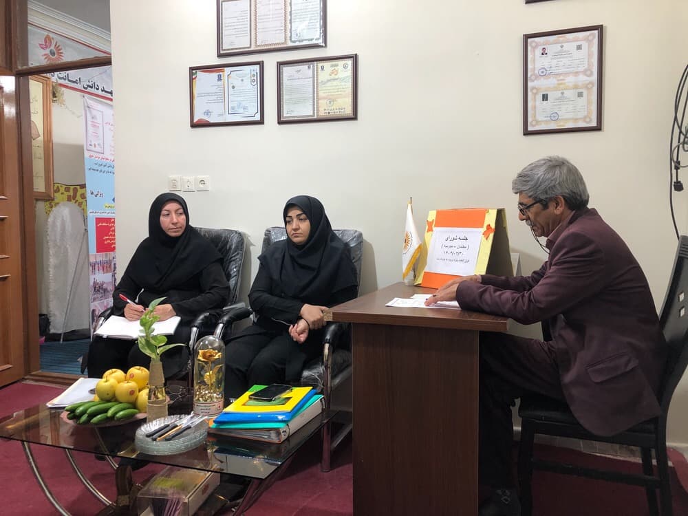 جلسه شورای معلمان فوق العاده اریبهشت